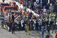 Jeff Gordon confronts Brad Keselowski after the race, Texas, 2014 (Getty Images)
